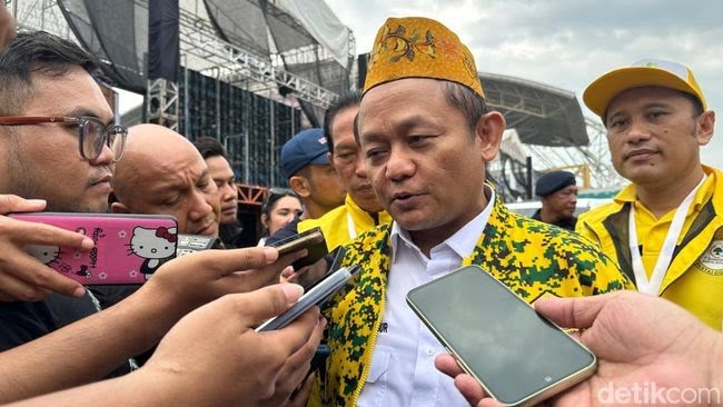 ketua-dpd-golkar-jatim-m-sarmuji_169