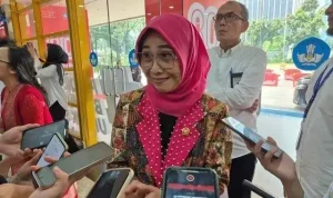 hetifah_di_kemendik_6273817ca8