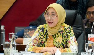 Ketua_Komisi_X_DPR_RI_Hetifah_Sjaifudian__Foto___Tari_Andri20251020204022-850x560