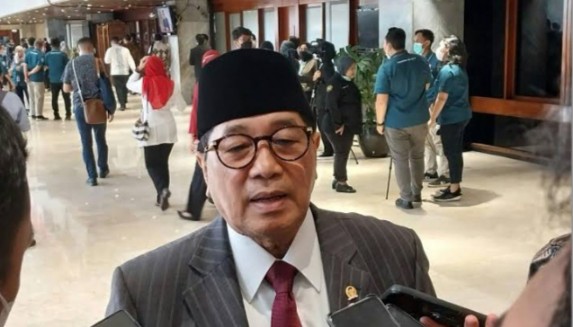 baleg-dpr-ri-nilai-uu-kadin-mendesak-untuk-direvisi-06122025-165509_copy_637x364_copy_573x327