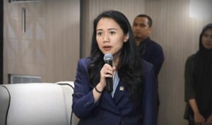 1707--puteri komarudin dpr