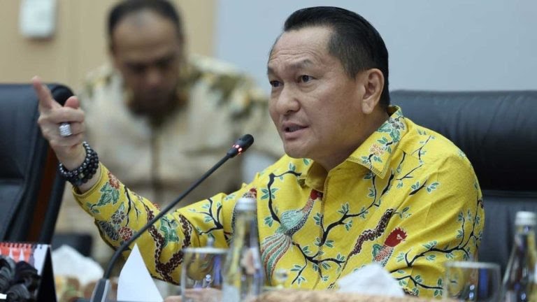 Bambang-Patijaya-Ketua-Komisi-XII-768x432